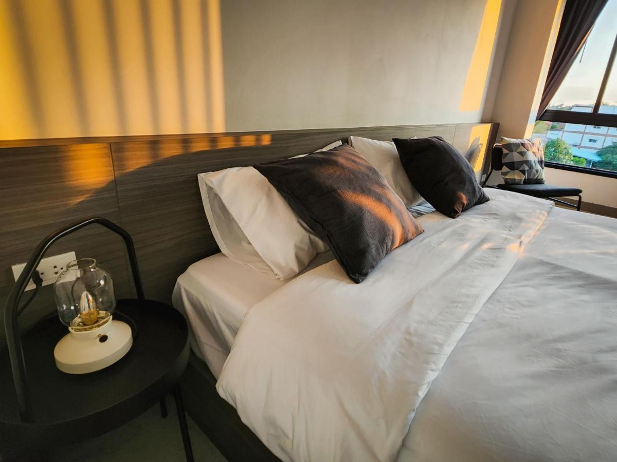 N24 Chonburi Hotel Bagian luar foto